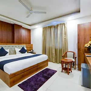4* Hotel Glory Inn Near Delhi International Airport