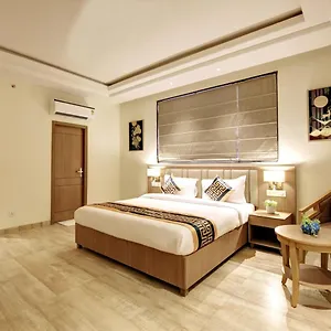 4* Hotel King Delhi Airport